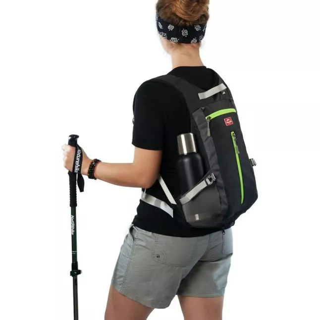 Велорюкзак з чохлом для шолома Naturehike 15 л sky blue NH15C001-B, блакитний — Photo 8