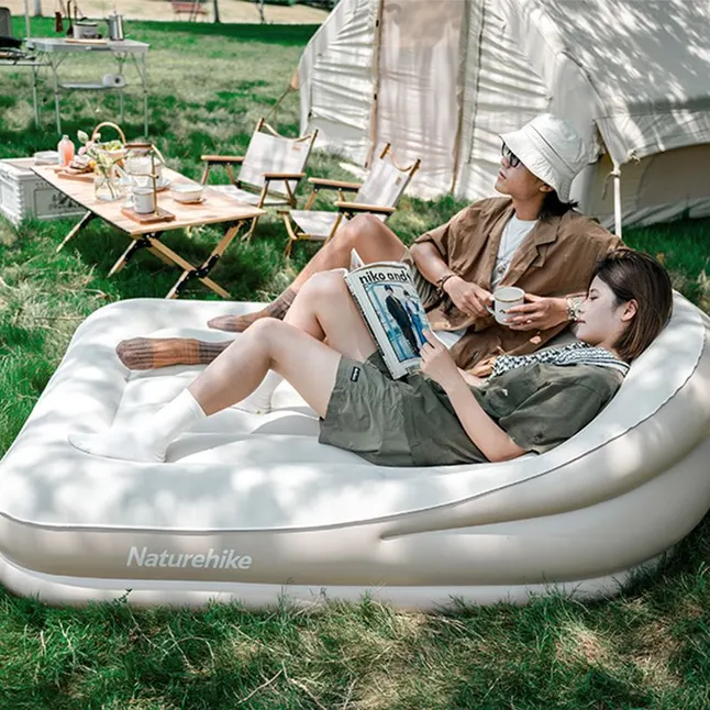 Матрац кемпінговий надувний двомісний Naturehike CNK2300DZ020, 180x132x60 см, бежевий із вбудованим насосом для надування — Photo 3