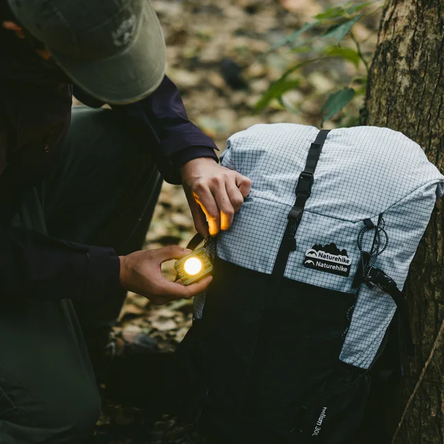 Ліхтар наключний Naturehike CNK2450ZM014, оливковий — Photo 5