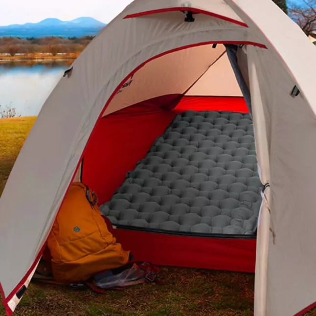 Матрац туристичний надувний одномісний Naturehike FC-10 NH19Z001-P, 195х59х65 мм, графітовий для кемпінгу — Photo 1