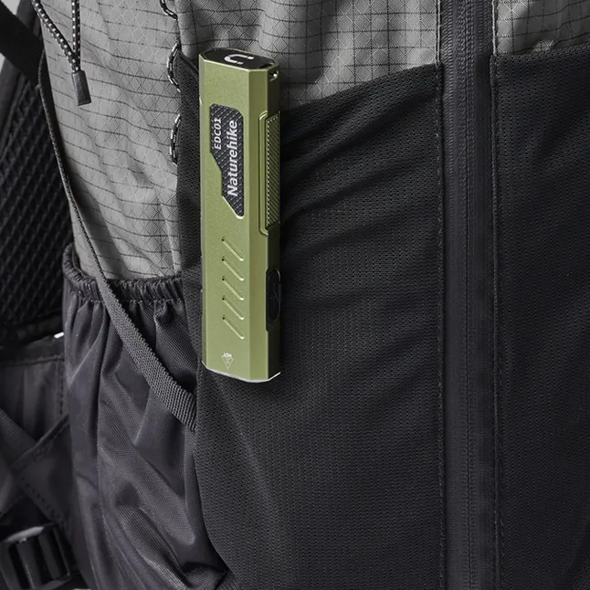 Ліхтар наключний Naturehike EDC01 CNK2450ZM016, зелений — Photo 1