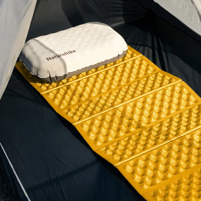 Коврик туристический складной одноместный IXPE Naturehike CNK2650WS010 с алюминиевой пленкой, 185x56x2.3 см, желтый — Photo 2