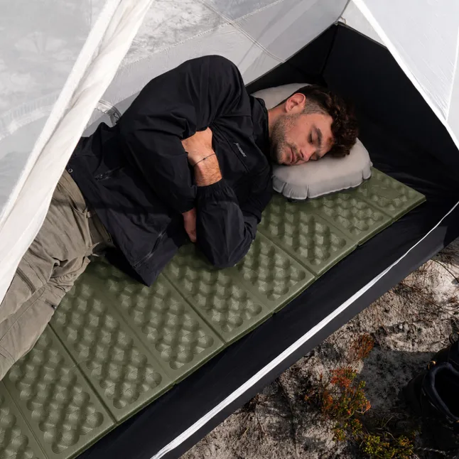 Килимок туристичний складаний одномісний Naturehike CNK2650WS027, 185 х 56 х 2.6 см зелений — Photo 1