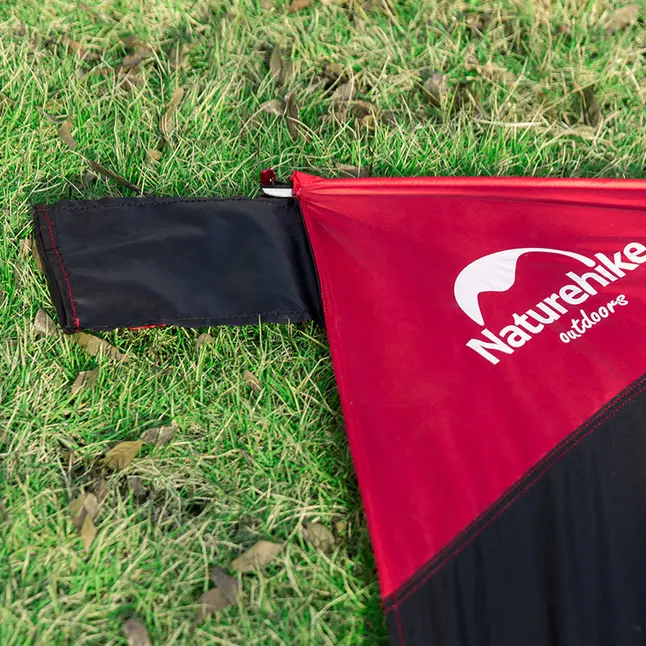 Килимок для пікніка водостійкий надлегкий Naturehike Moisture Picnic Mat NH17D050-B, 145x100 см, чорний — Photo 4
