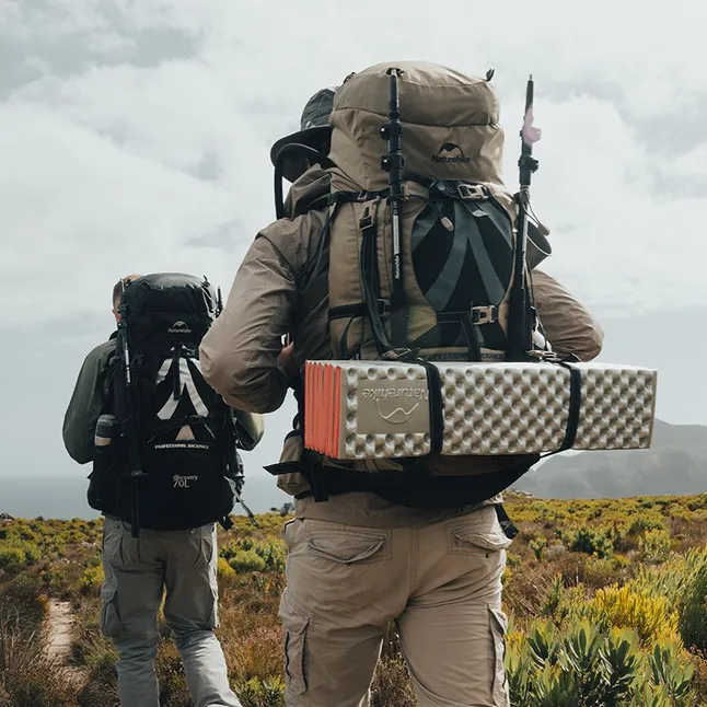 Рюкзак туристичний Naturehike NH70B070-B, 70 л + 5 л, світло-коричневий — Photo 1
