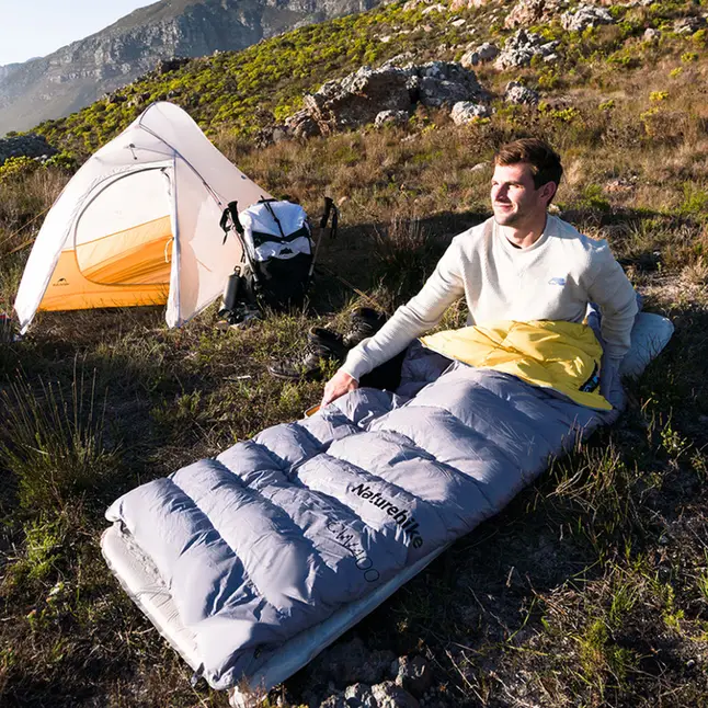 Спальник з натуральним пухом Naturehike CW400 NH18C400-D, p-р L, жовто-сірий (6927595794562) — Photo 1