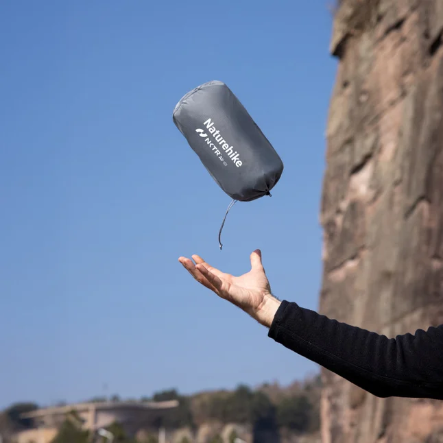 Матрац туристичний надувний одномісний ультралегкий Naturehike Tuye R5.8 CNK2650WS031, 196 × 64 х 9 см, сріблястий — Photo 6