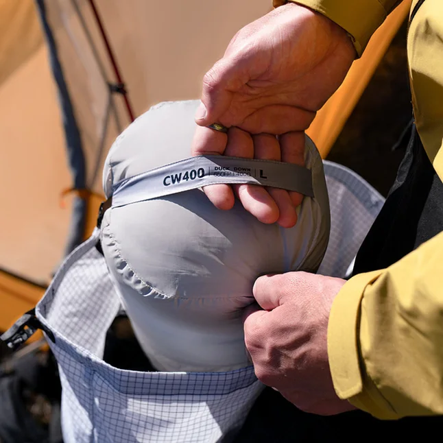 Спальник з натуральним пухом Naturehike CW400 NH18C400-D, p-р L, жовто-сірий (6927595794562) — Photo 9