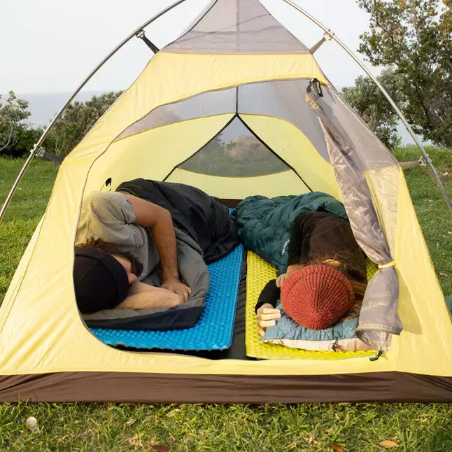 Килимок туристичний складаний одномісний IXPE Naturehike Thickened NH20FCD07 кемпінговий з алюмінієвою плівкою, 187x56x2,5 см, жовтий — Photo 6