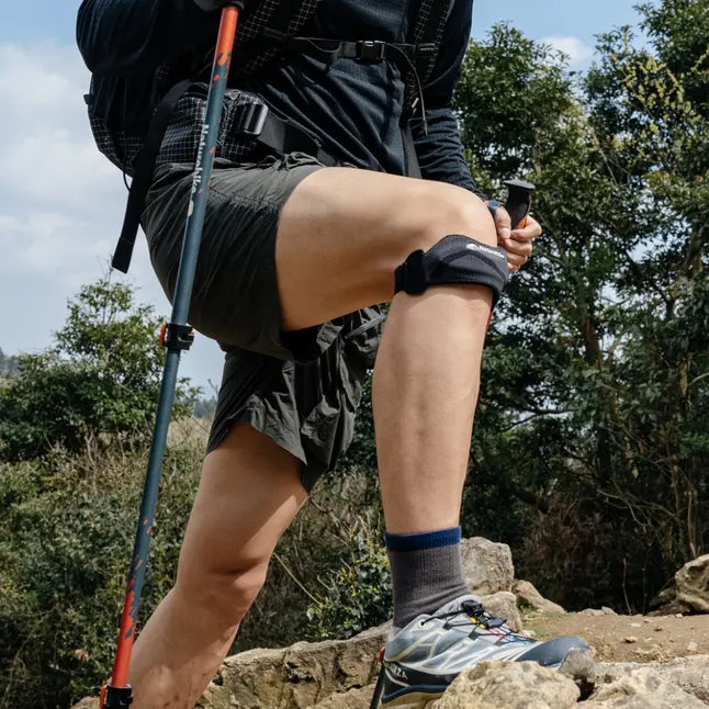 Бандаж на коліно трикотажний Naturehike Qingjia CNK2650DS014, універсальний розмір, чорний — Photo 6