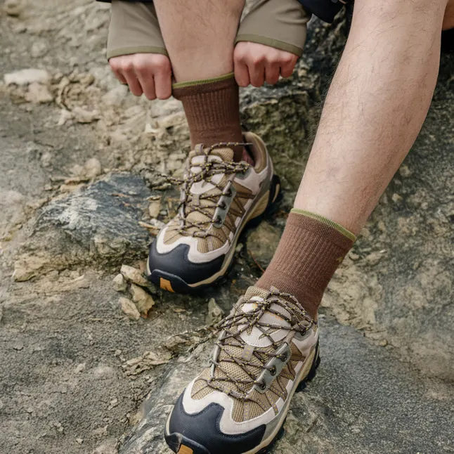 Шкарпетки туристичні амортизаційні високі Naturehike CYY2611FS011, M, темно-коричневий — Photo 2