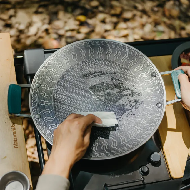 Сковорода з нержавіючої сталі з силіконовими ручками Naturehike CNK2550CF011, 34 х 34 см — Photo 7