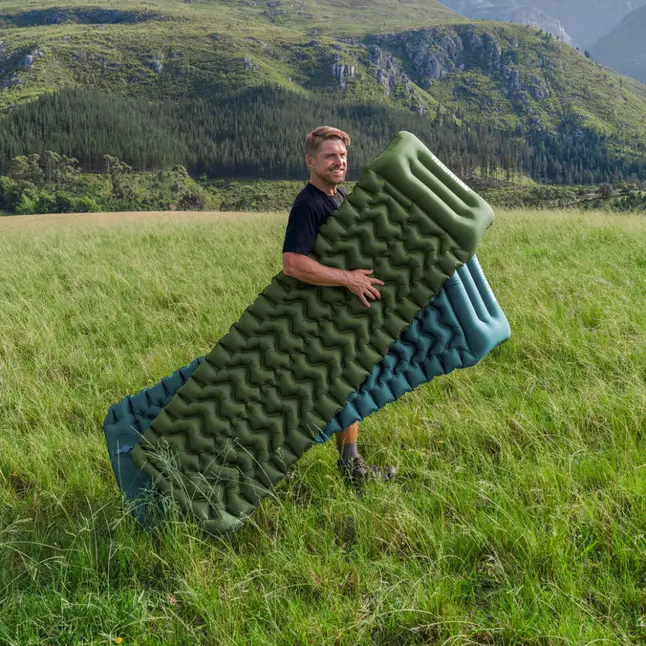 Матрац туристичний надувний одномісний Naturehike CNK2550WS019, 200х60х6.5 см, зелений, для кемпінгу із мішком для надування — Photo 4