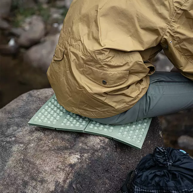 Сидушка туристична складана XPE Naturehike NH20PJ025, 15 мм, хакі з чохлом для походів та кемпінгу — Photo 6