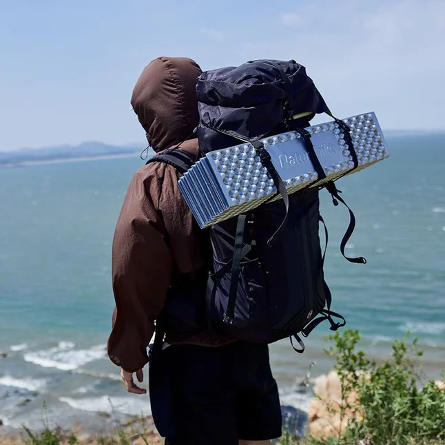 Килимок складаний IXPE Naturehike CNK2300DZ017, алюмінієва плівка, 200x65х2 см, бежевий — Photo 2