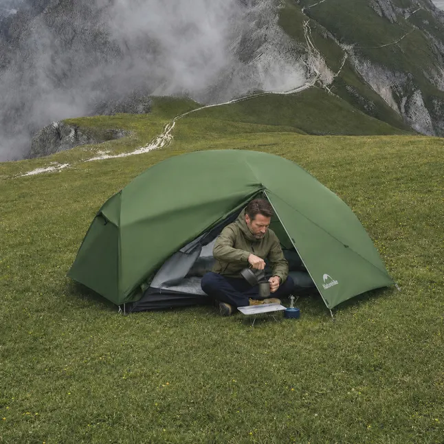 Намет надлегкий тримісний Naturehike Mongar CNK2650WS014, 210T, зелений — Photo 1