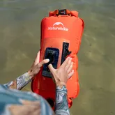 Гермомешок надувной водонепроницаемый Naturehike NH17S001-G, 18 л, оранжевый — Photo 7