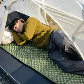 Коврик туристический складной одноместный IXPE Naturehike CNK2650WS010 с алюминиевой пленкой, 185x56x2.3 см, зеленый — Photo 12